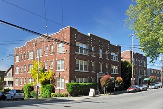 Olympic Arms/ Grayson Apartments in Seattle, WA - Foto de edificio - Building Photo