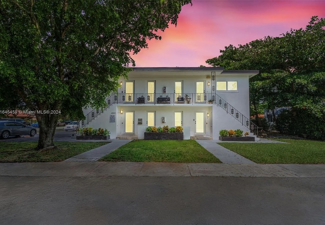 1620 SW 40th Ave, Unit #4