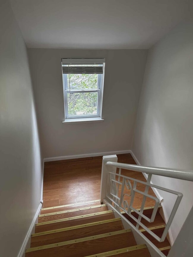 2639 Wentworth Rd, Unit 2nd Floor in Philadelphia, PA - Foto de edificio - Building Photo