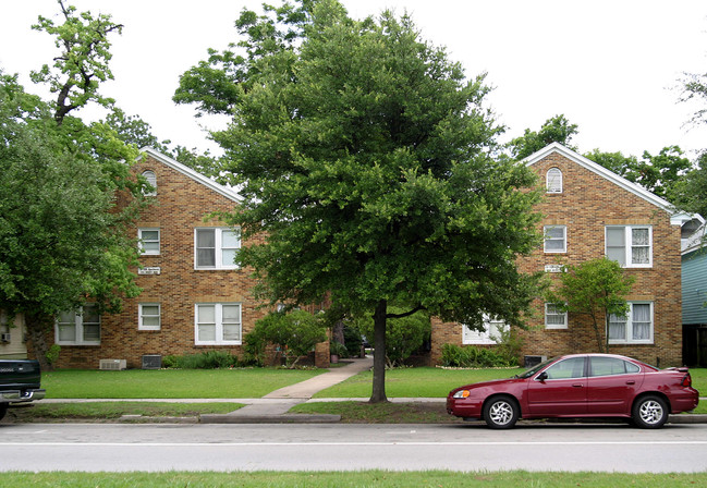 Ev Tide Apartments in Houston, TX - Building Photo - Building Photo