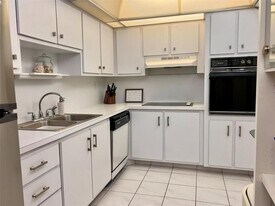 4250 Galt Ocean Dr in Fort Lauderdale, FL - Building Photo