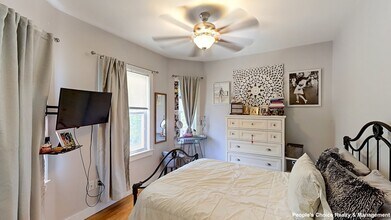 275 Cypress St, Unit 2 in Brookline, MA - Building Photo - Building Photo