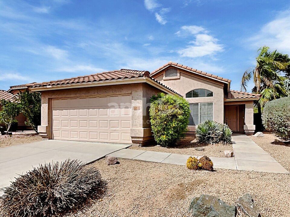 1272 W Lark Dr in Chandler, AZ - Building Photo