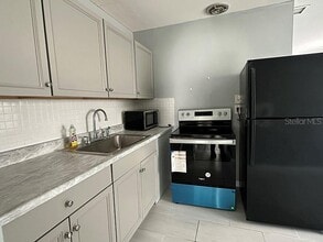 1481 Drew St in Clearwater, FL - Building Photo - Building Photo