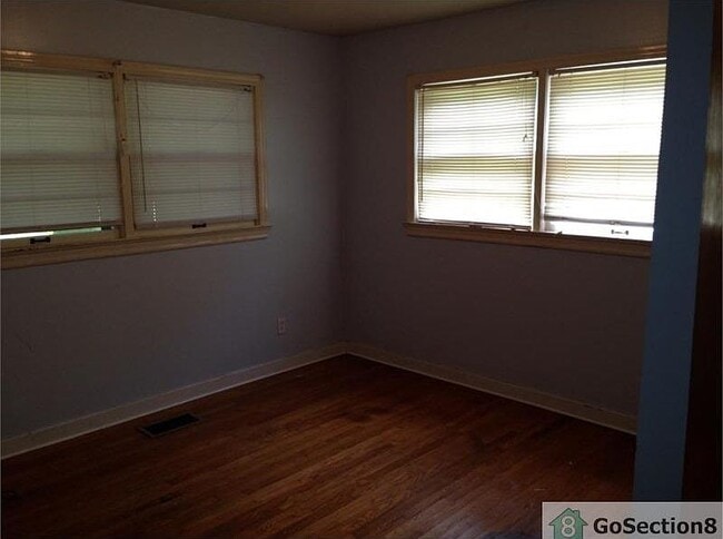 1004 Park Pl in Center Point, AL - Building Photo - Building Photo