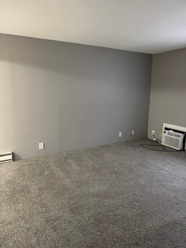 304 E Mefford St, Unit 304A E Mefford St in Robinson, IL - Foto de edificio - Building Photo