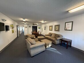 500 S 3rd Ave in Canton, IL - Building Photo - Building Photo