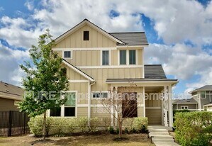 8315 Laughlin Ln in Austin, TX - Building Photo