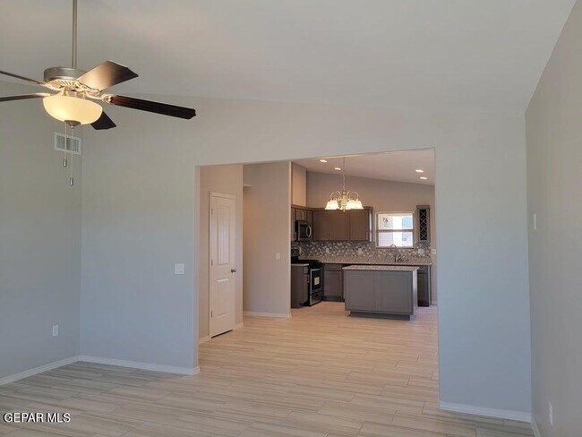 15017 Dream Ct in El Paso, TX - Building Photo - Building Photo
