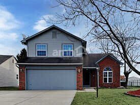 8039 Southern Springs Blvd in Indianapolis, IN - Building Photo