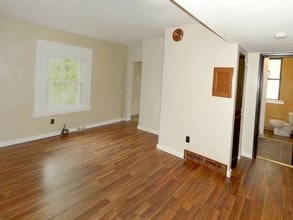 Hazelwood in Pittsburgh, PA - Foto de edificio - Building Photo