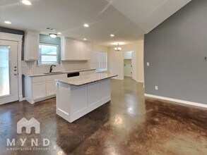 2715 San Gabriel Dr in Granbury, TX - Building Photo - Building Photo