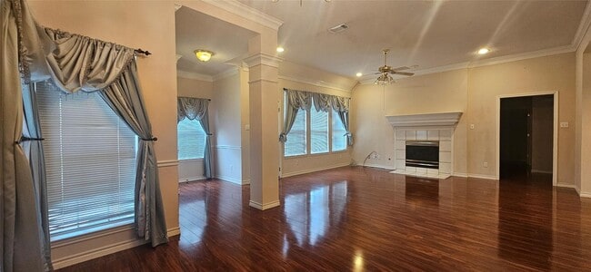 1903 N Travis St in Liberty, TX - Building Photo - Building Photo