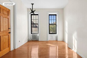 2137 Pacific St in Brooklyn, NY - Foto de edificio - Building Photo