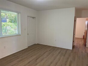 17982 SW 296th St in Homestead, FL - Foto de edificio - Building Photo