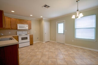 2233 Abeto Dr in Corpus Christi, TX - Building Photo - Building Photo