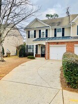 3709 Hutchinson Trace Dr in Cumming, GA - Building Photo