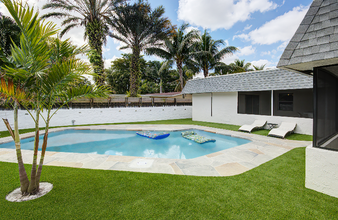 2420 SW 44th Terrace in Fort Lauderdale, FL - Building Photo - Building Photo