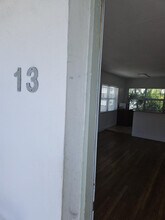 7950 Abbott Ave in Miami, FL - Building Photo - Building Photo