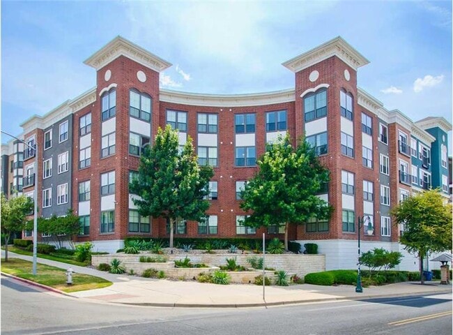 1002 San Marcos St in Austin, TX - Building Photo - Building Photo