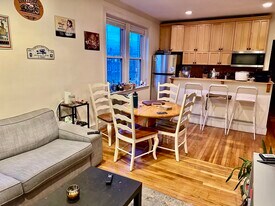 73 Thatcher St in Brookline, MA - Building Photo