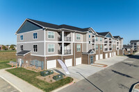 PROMENADE FLATS in Evansville, IN - Building Photo - Building Photo