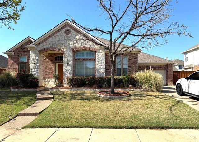 1220 Apache Lake Dr in Carrollton, TX - Building Photo