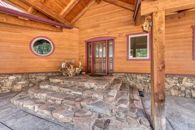 635 Home Stretch Dr in Stevensville, MT - Building Photo - Building Photo