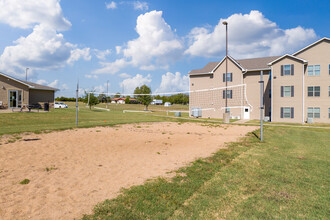 Kansas Villas in El Dorado, KS - Building Photo - Building Photo