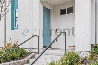 3091 Lina St in San Jose, CA - Building Photo - Building Photo