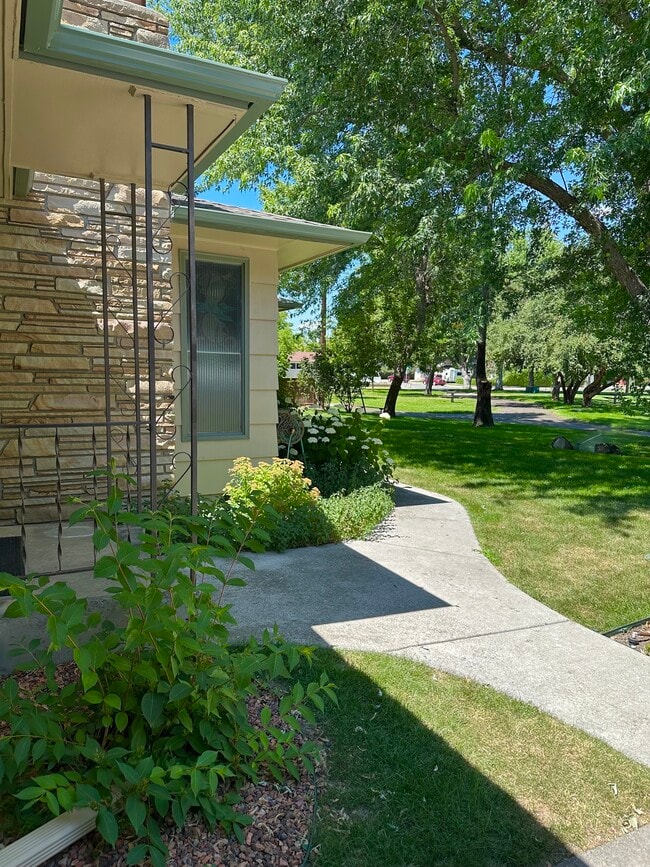 property at 1446 Norman Park Dr