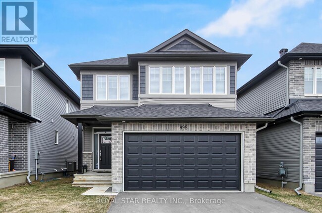 895 Sendero Wy