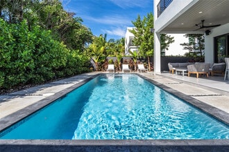 3320 NE 17th St in Fort Lauderdale, FL - Building Photo - Building Photo