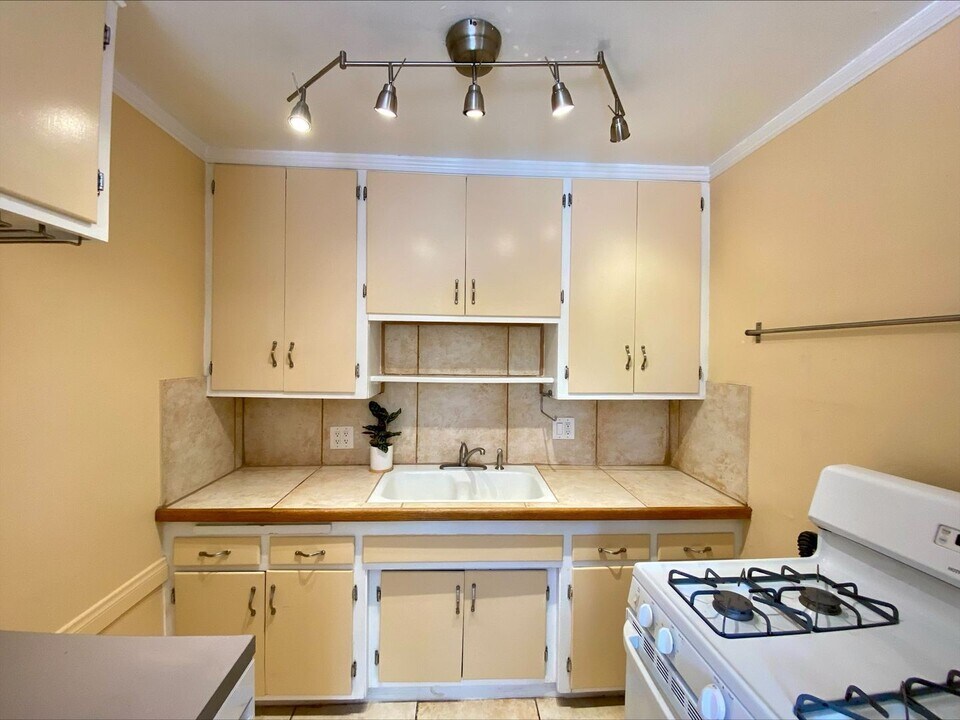 3755 1/2 32nd St in San Diego, CA - Building Photo