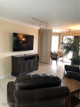 550 Forest Hills Blvd in Naples, FL - Building Photo - Building Photo