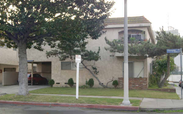 9850 Glasgow Pl in Los Angeles, CA - Foto de edificio - Building Photo