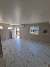 4666 Tango Way, Unit 2 in San Jose, CA - Foto de edificio - Building Photo