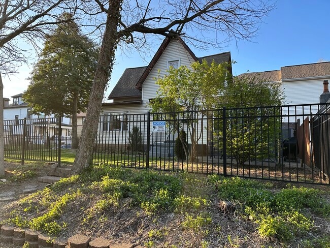 property at 2350 Indiana Ave