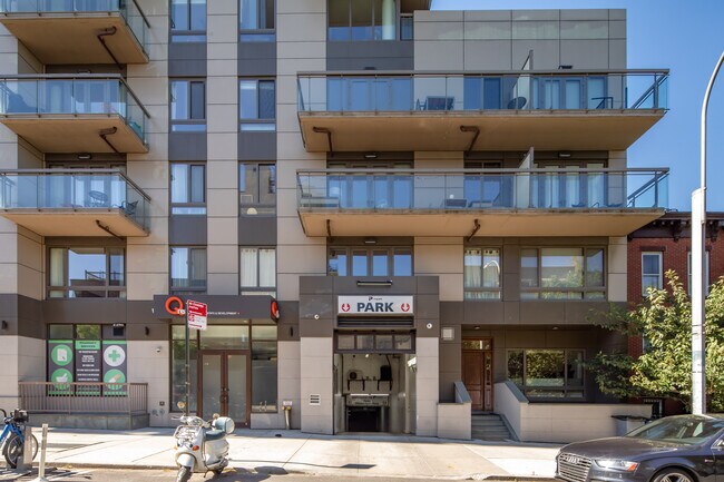 500 4th Ave