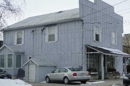 343 Main St in King, ON - Building Photo