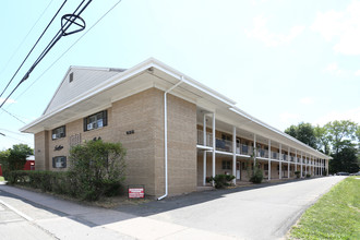 Salem Apartments in East Hartford, CT - Building Photo - Building Photo