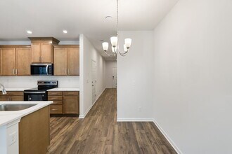 5350 Bellflower Hls in Hermitage, TN - Building Photo - Building Photo