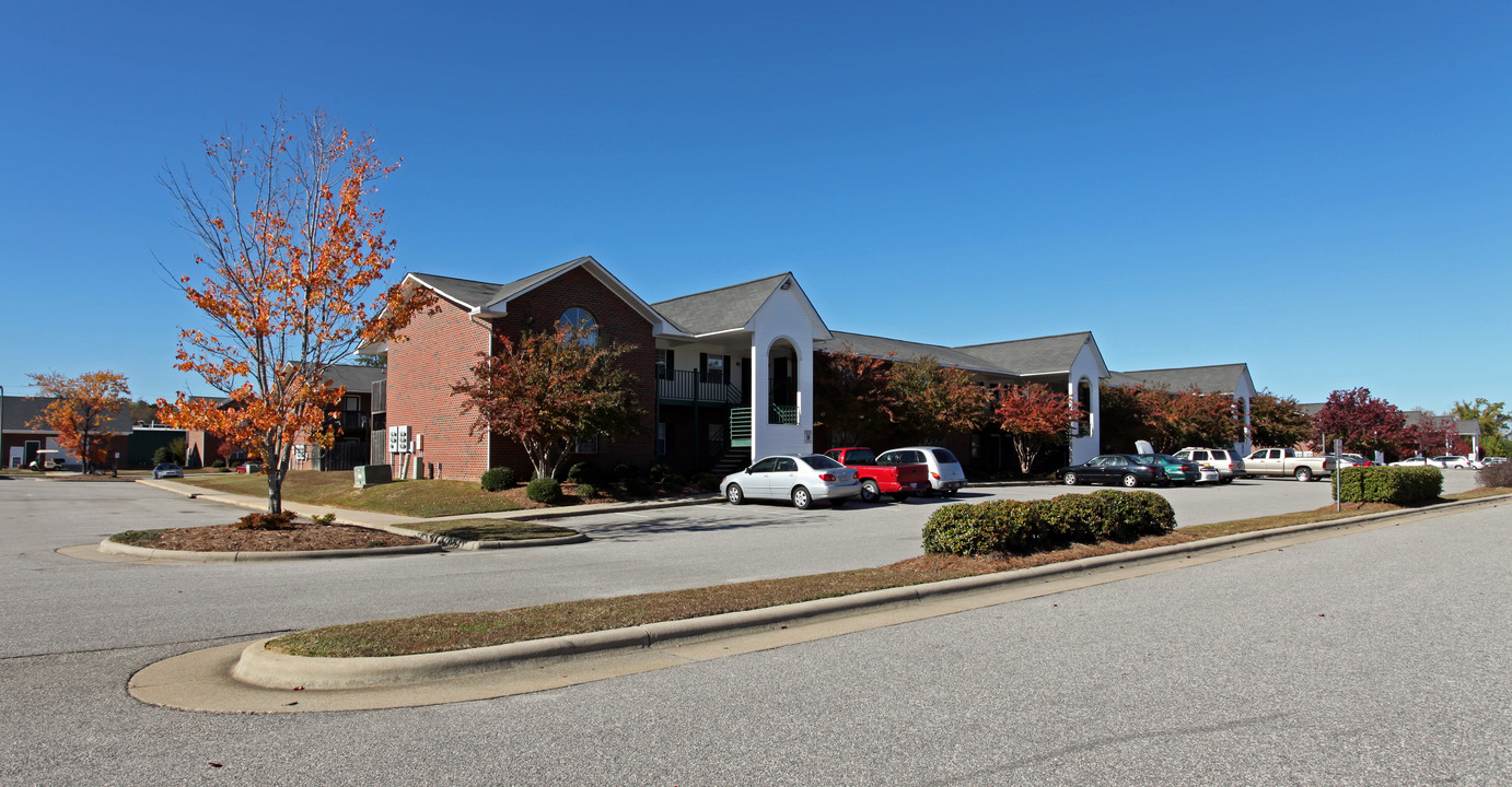 Hampton Village Rocky Mount in Rocky Mount, NC - Building Photo