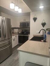 1720 E Thunderbird Rd, Unit 1083 in Phoenix, AZ - Foto de edificio - Building Photo