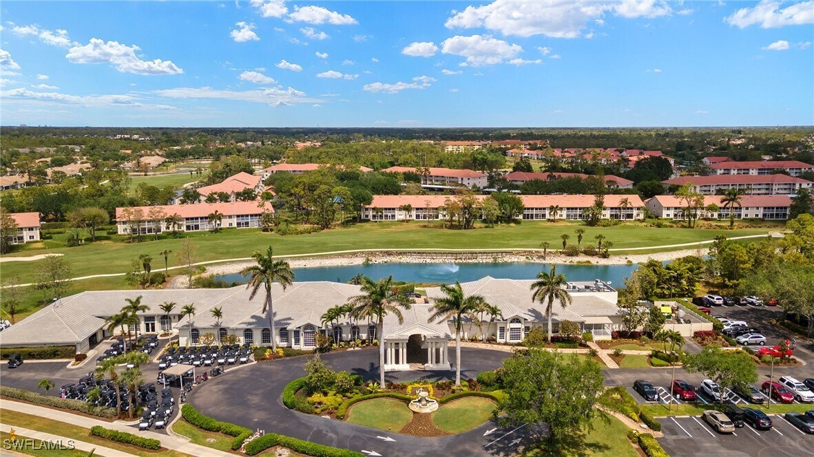 6828 Sterling Greens Dr in Naples, FL - Building Photo