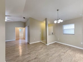 4325 Longshore Dr in Land O Lakes, FL - Building Photo - Building Photo