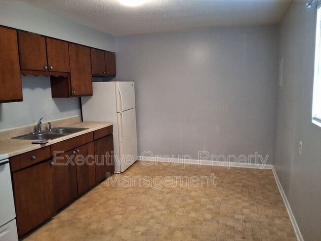 1140 Evelyn Dr in Radcliff, KY - Building Photo - Building Photo