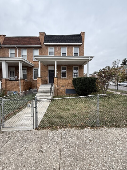 1506 N Rosedale St in Baltimore, MD - Building Photo