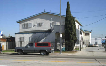 12722 S Figueroa St in Los Angeles, CA - Building Photo - Building Photo