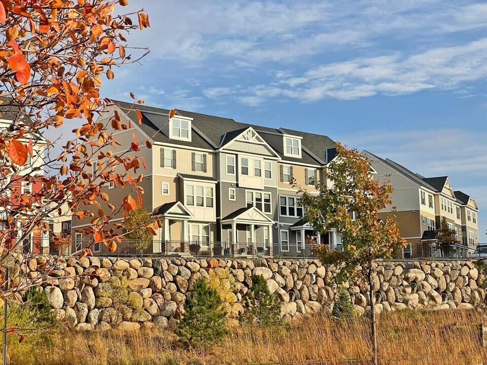 5166 Hampton St NE in Prior Lake, MN - Building Photo